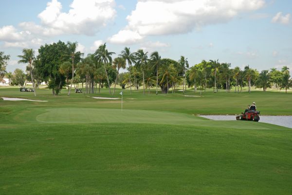 Golf Course Maintenance in Poulsbo